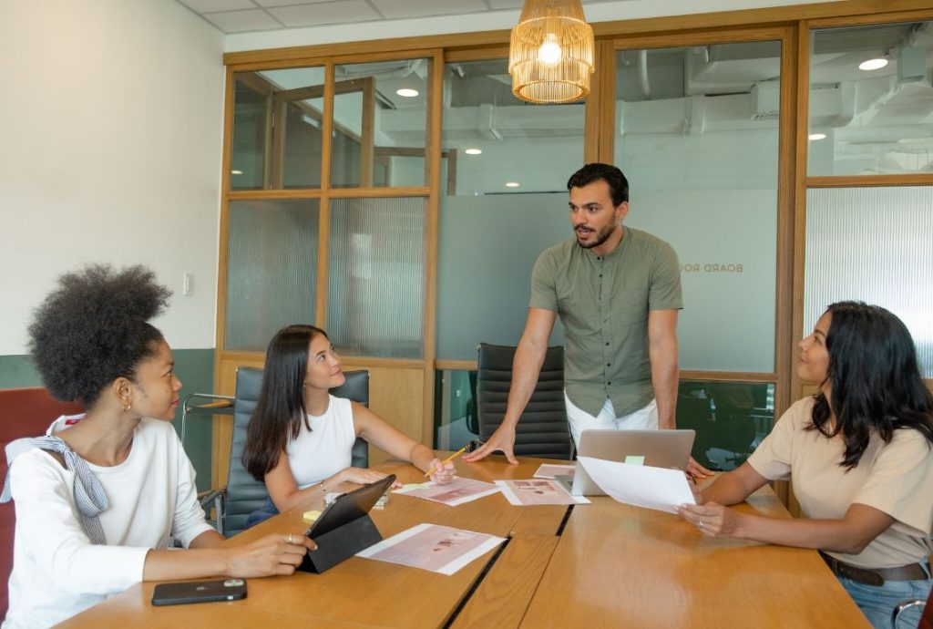 Kesalahan Founder Saat Membangun Tim Awal Startup